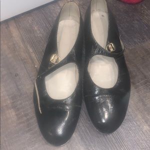 Tap shoes